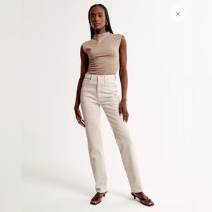 Abercrombie & Fitch The 90s Straight Ultra High Rise